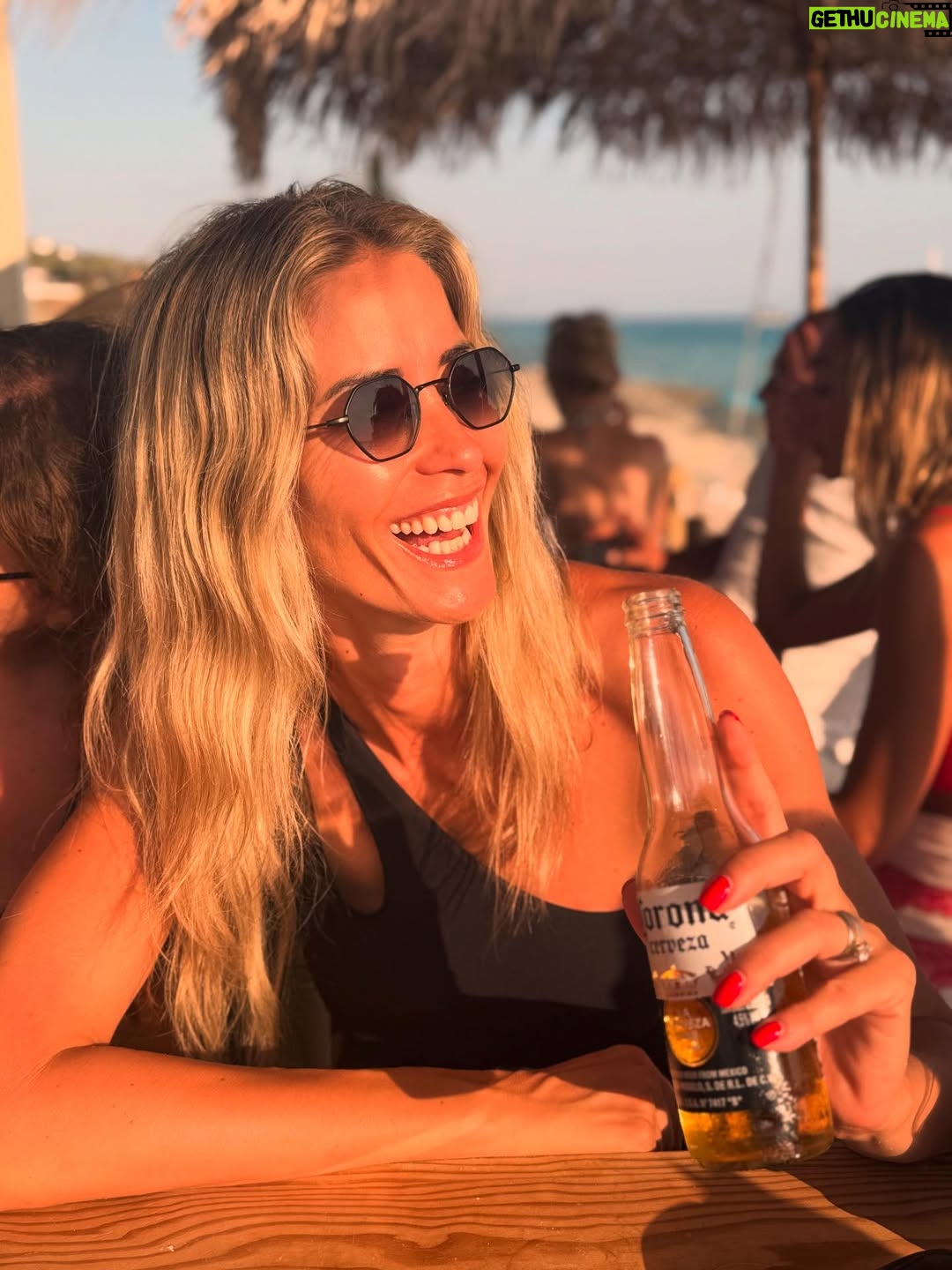 Elena Santarelli - 12K Likes - 🍒🥗🍷🍉😎
