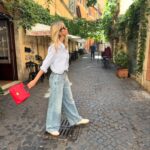 Elena Santarelli