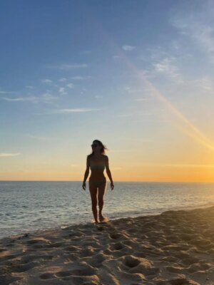 Eleonora Wexler Instagram - Chau 2025 Gracias por todo el camino transitado!💫🙌
Popurri de muchos momentos vividos!