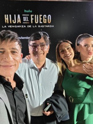Eleonora Wexler Instagram - Presentación de #lahijadelfuego🔥🍫 
La venganza de la Bastarda 

A disfrutar de este culebrón que se las trae💣💯

Con mis compis @diecremonesi
@sangrejaponesa que lo dimos todo😂❤️
Con mi querido director @niscojorge
Siempre @elchuecosuar apostando a la ficción 🤗
La pueden ver por @disneyplusla

@holahulu
@kapowproductora 

El style es de @maggiemellas ✨️
 Monito divino @nantolin 
Bijou @fahomaba 

Me peino y maquillo @nanogmd 🌈💋
 Gracias @peloxpelo.arg