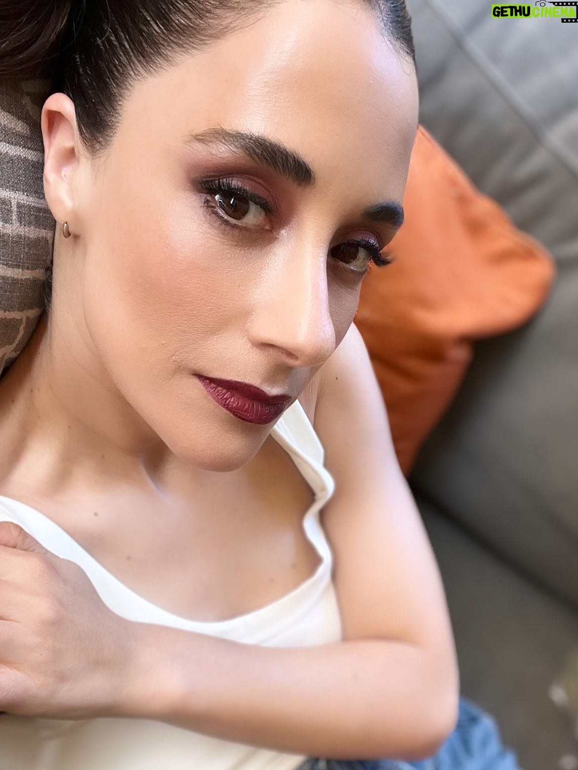 Elisa Zulueta - 8.9K Likes - Magia de @carofdezalamos en maquillaje y @viersaez en pelo

Maquillajes  @okwu_chile