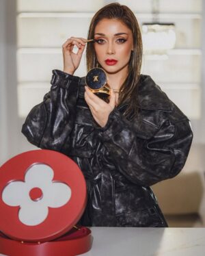 Elnaz Golrokh Instagram - Louis Vuitton Beauty x Pat McGrath !!! 💣 @louisvuitton @patmcgrathreal #louisvuittonbeauty #patmcgrath #lvbeauty #labeaute #louisvuitton #lvbeauté