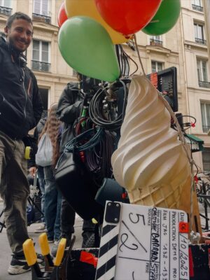Élodie Varlet Instagram - Clap de Fin pour #josephineangegardien « le nuage doré »
Merci pour le love & la tendresse de ce tournage 💛

Merci @mimiemathyperso quel honneur & bonheur d’être ta cliente ✨😉🫶
Merci mes partners adorés @mayane_sarah_ @francksemoninofficiel @bertrand_nadler 🌟
Merci @loumagnan et son équipe fidèle, quel plaisir !

Merci @demdproductions @tf1 pour la confiance 🙌
@laurachemouny @sebastien.pavard @cyhauguel @anne_didier
& merci @arianezantain @adeline.laffitte ✍️