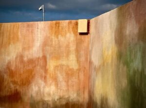 Elsa Lunghini Instagram - Warm shadows…
.
.
#photography