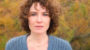 Elsa Lunghini Instagram - ⚠️ Suite et fin de « Les randonneuses » demain soir sur @tf1
.
.
#serie #fiction #tf1