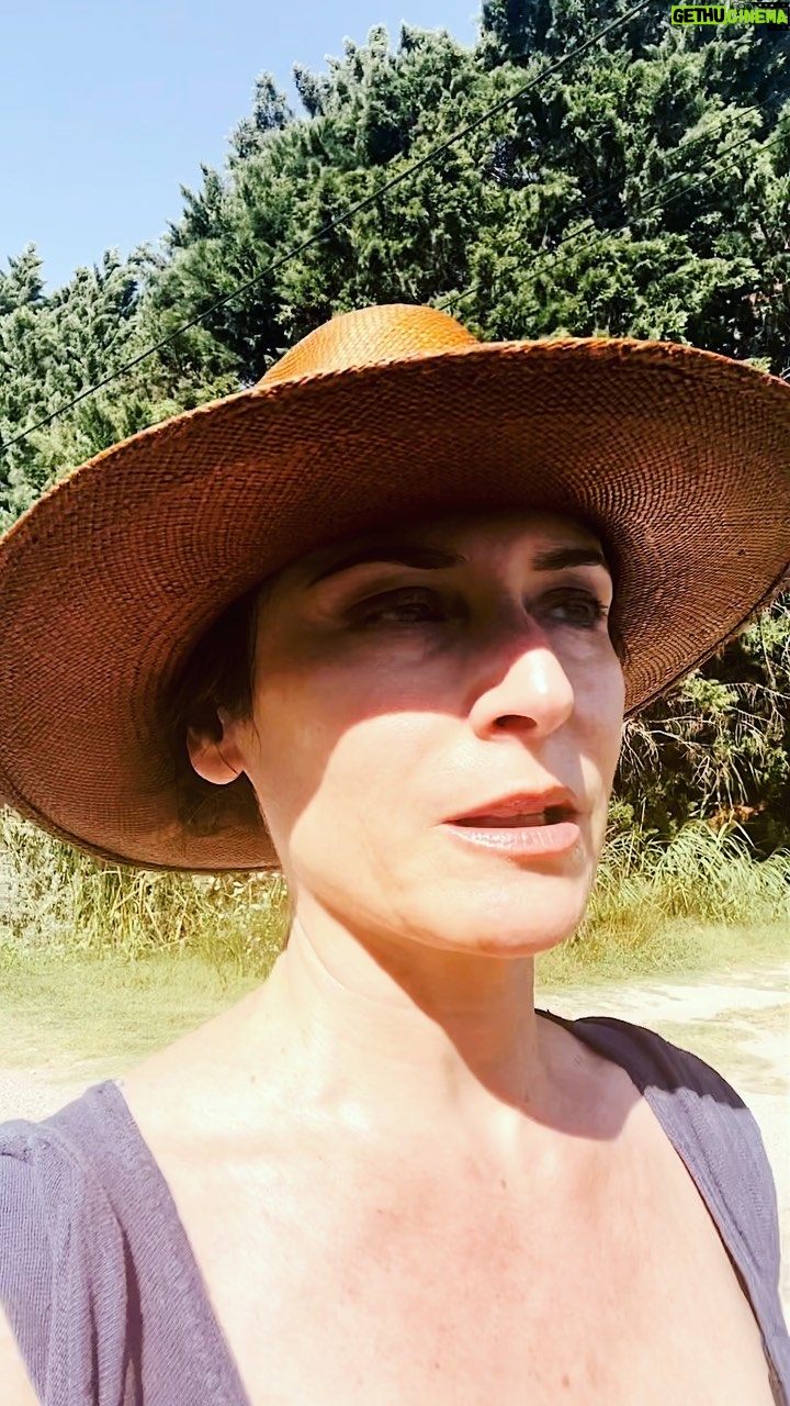 Elsa Lunghini - 8.8K Likes - Je blablate, beaucoup! Ne vous sentez vraiment pas obligé de m’écouter jusqu’au bout!😊
Love ✺✺✺