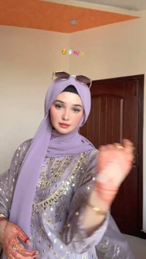 Eman Shehzadi Instagram - 😮‍💨❤️‍🩹 

.
.
.
#eman #emanshehzadi #insta #instareel #hijabigirl