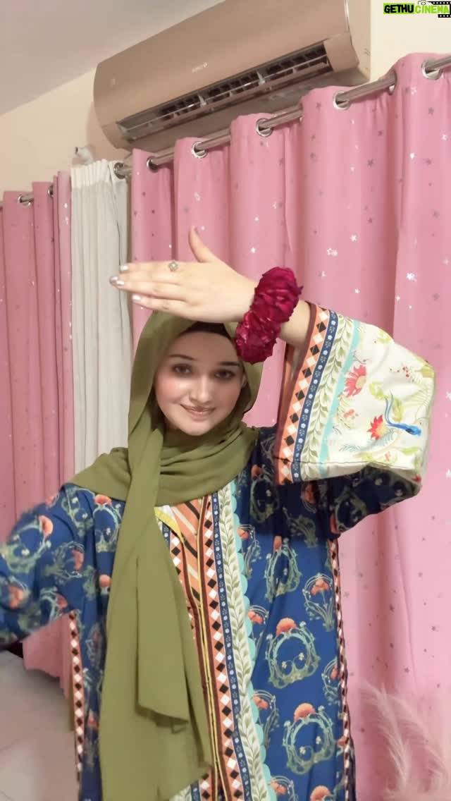 Eman Shehzadi - 10.9K Likes - Diwana mai ho gya 🫣♥️ 

.
.
.
#eman #emanshehzadi #insta instareel #hijabigirl
