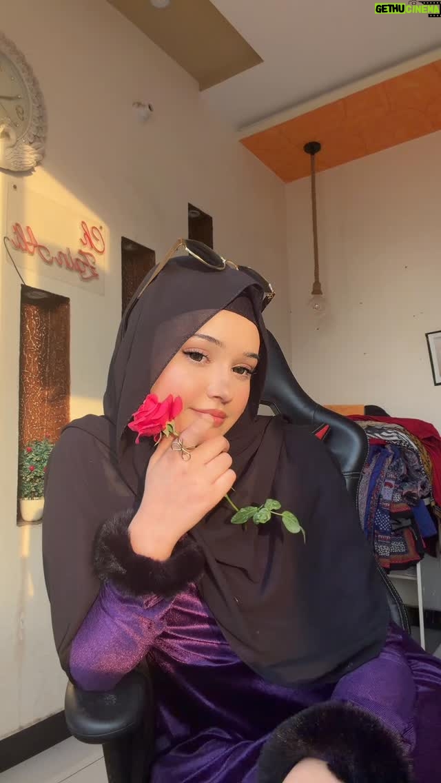 Eman Shehzadi - 9.3K Likes - 🫠🙌🏻 

.
.
.
#eman #emanshehzadi #insta #instaredl #hijabigirl