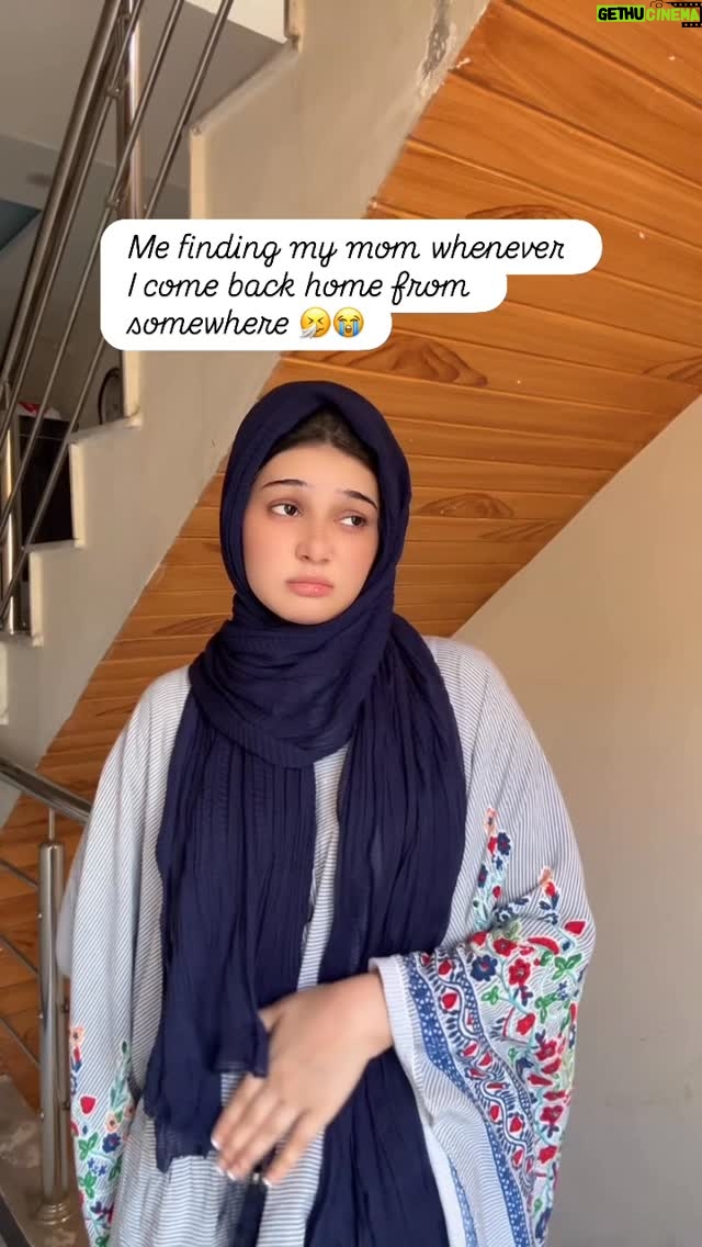 Eman Shehzadi - 77.7K Likes - Mama 😭😂 

.
.
.
#eman #emanshehzadi #insta #instareelhijabigirl