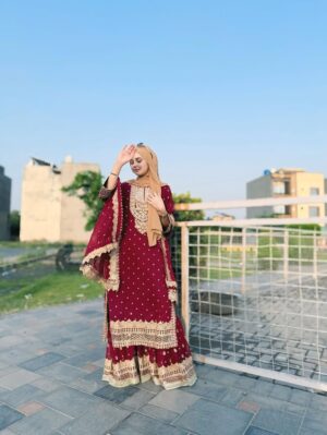 Eman Shehzadi Instagram - Eid Mubarak ❤️😮‍💨 

.
.
.
#eman #emanahehzadi #insta #instareel #hijabigirl