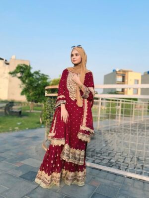 Eman Shehzadi Instagram - Eid Mubarak ❤️😮‍💨 

.
.
.
#eman #emanahehzadi #insta #instareel #hijabigirl