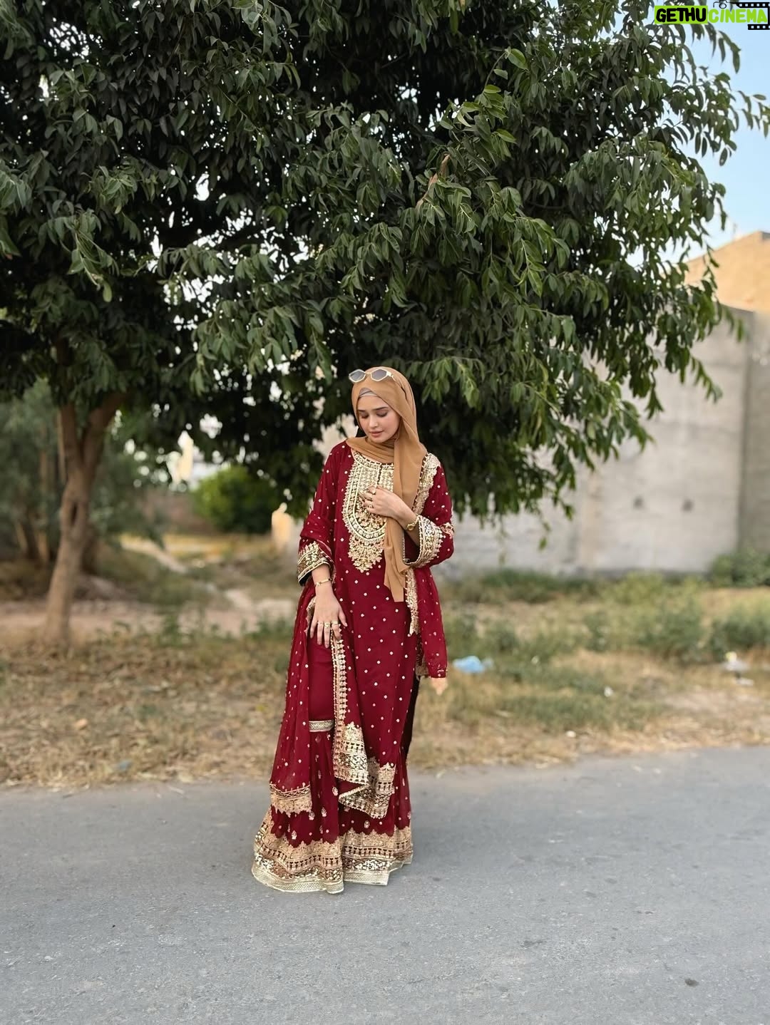 Eman Shehzadi - 9.8K Likes - Eid Mubarak ❤️😮‍💨 

.
.
.
#eman #emanahehzadi #insta #instareel #hijabigirl