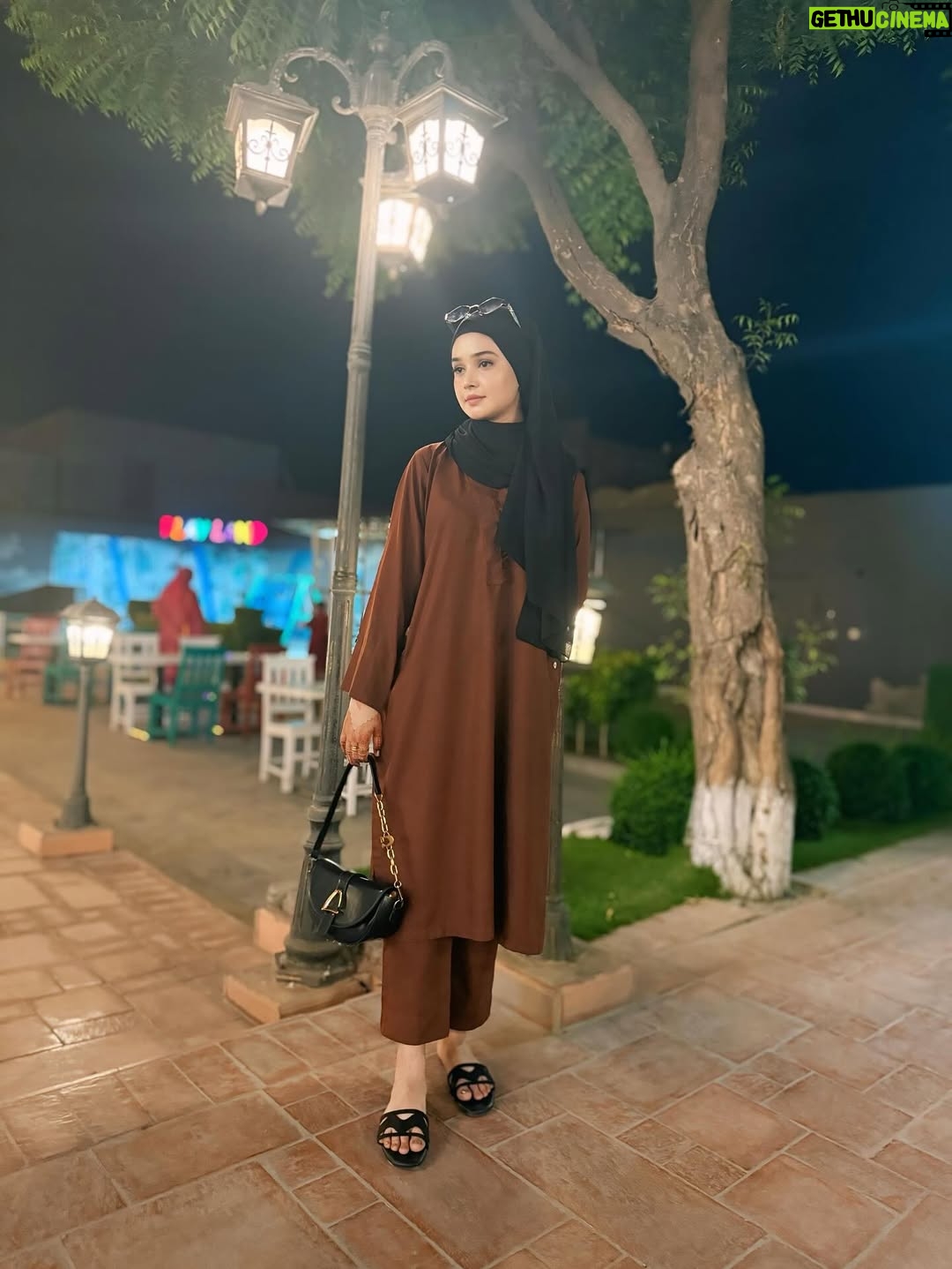Eman Shehzadi - 10.7K Likes - Dress From @mahnoorsofficial 

.
.
.
#eman #emanshehzadi #insta #instapost #hijabigirl