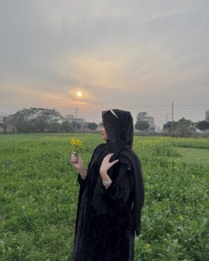 Eman Shehzadi Instagram - 🖤🦋 

.
.
.
#eman #emanshehzadi #insta #instapost #hijabigirl