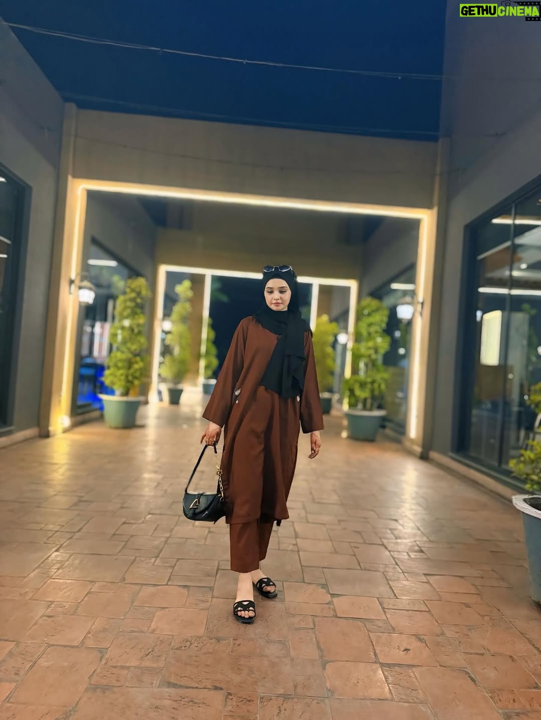 Eman Shehzadi - 10.7K Likes - Dress From @mahnoorsofficial 

.
.
.
#eman #emanshehzadi #insta #instapost #hijabigirl