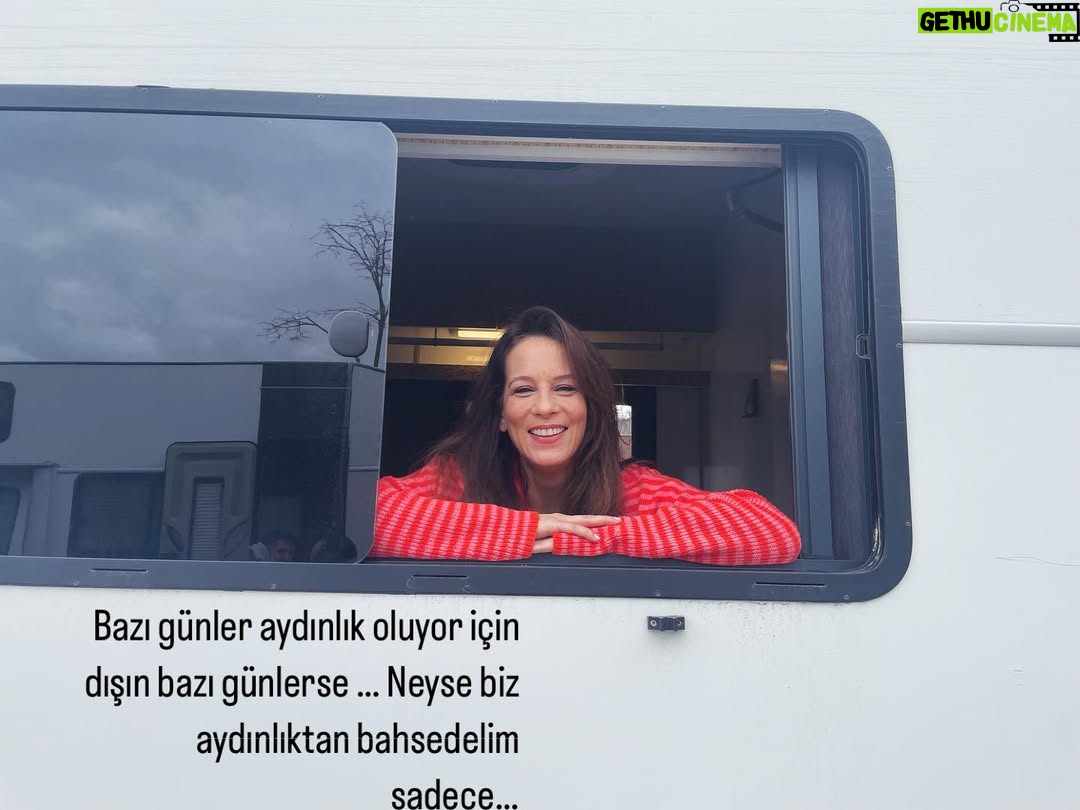 Emel Çölgeçen - 2.9K Likes - 📸 by @keremarslanoglu1 🥰🫶🏻