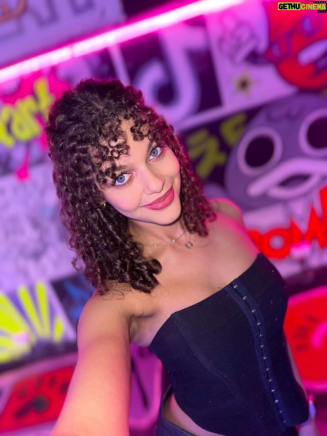 Emilia Dankwa - 6.6K Likes - happy new year!✨