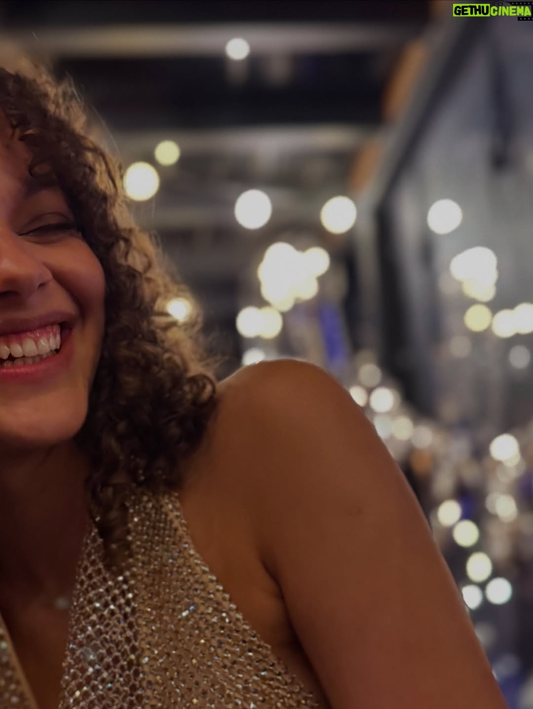 Emilia Dankwa - 15.3K Likes - 20✨
Dziękuję Wam za ten wspaniały czas!!
Było idealnie, jestem naprawdę przeszczęśliwa🫠❤️

PS - to dopiero pierwszy z kilku postów z tego weekendu!
•
🏠 @domylesnyreset
💄 @olgaszczesna.makeup 
#birthday #urodziny #20 #twenties #domylesnyreset #friends