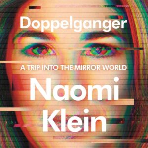 Emma Frans Instagram - ”Fel fakta, men ofta rätt i känslan” – så beskriver Naomi Klein konspirationsteoretiker i boken Doppelganger som handlar om den oheliga allians som uppstod mellan MAGA-rörelsen och yogalärare under pandemin. Det vi nu ser i USA är konsekvenserna av ”fel fakta, rätt känsla”-logiken. 

Rätt känsla: Folkhälsan i USA är inte toppen. År 2023 var den förväntade livslängden i USA 4,1 år kortare än genomsnittet i jämförbara länder. Ändå lägger USA nästan dubbelt så mycket pengar på sjukvård per person som genomsnittet i motsvarande länder. Opioidkrisen illustrerar också problemen med läkemedelsföretagens aggressiva marknadsföring, myndigheternas bristande reglering, samt social och ekonomisk ojämlikhet.

Fel fakta: Att frälsarna heter Robert F Kennedy jr och Donald Trump. Dessa män målar nu upp vaccin och värktabletter som de stora hoten mot folkhälsan, vilket helt saknar faktamässig grund. 

Hur kan man stoppa denna utveckling? Kanske behöver de som faktiskt står upp för faktabaserade förklaringsmodeller bli bättre på att fånga upp ”rätt känsla” och bekräfta den. Annars banar vi nog väg för de populistiska figurer som erbjuder enkla lösningar på komplexa (men reella) problem.

Källor:
https://www.healthsystemtracker.org/chart-collection/health-spending-u-s-compare-countries/
https://www.healthsystemtracker.org/chart-collection/u-s-life-expectancy-compare-countries/
https://news.ki.se/no-link-between-paracetamol-use-during-pregnancy-and-autism-or-adhd-in-children