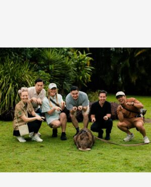 Emma Watkins Instagram - Meerkat Monday is just the start of our adventures @australiazoo 🫶🏽🥹 Very fortunate to spend time here with our beautiful team, experiencing what the Irwin’s and their crew have nurtured for so many people to be inspired by and in turn give back to wildlife everywhere 🫶🏽