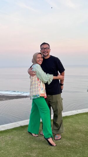 Enno Lerian Instagram - Partner menertawakan hidupku selalu ❤️❤️ #keluargasoesetyo