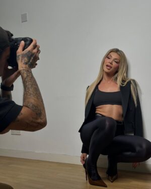 Era Istrefi Instagram - 📸bts