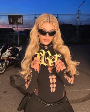 Era Istrefi Instagram - In ha mood