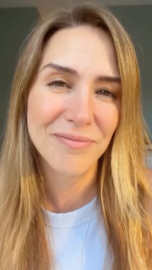 Erika de la Vega Instagram - Mi querida Venezuela❤️🇻🇪
Verte más cerca de la libertad que tanto soñamos me llena de alegría.
Aprendamos juntos a manejar la incertidumbre, aferrarnos a la esperanza y enfocarnos en lo que podemos controlar en medio de esta situación que cambió el panorama para todos los venezolanos, estemos donde estemos❤️🩹