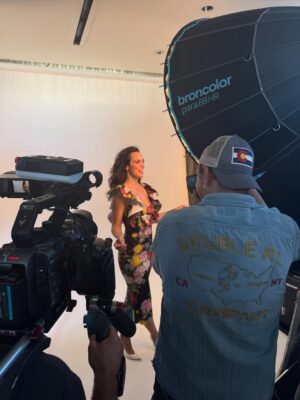 Erin Cahill Instagram - #tbt to @comicconsandiegoofficial a few months ago!  We are in Miami about to board the cruise today, and I was looking for photos and ran across these and realized I never posted them!  This was the most FUN shoot with magnificent Photographer @jonnymarlow for @entertainmentweekly !! Illustrations by the fantastic @rebeccaholopter — Thank you as always to the MAGNIFICENT team of humans at @hallmarkchannel who made this happen!  And, all my gratitude to my beloved @theshowroomnashville for the dress and to my amazing glam squad @tildebymatilde & @_nicolemaguire_ !! Happy almost weekend, Loves!  Ships ahoy! 🚢