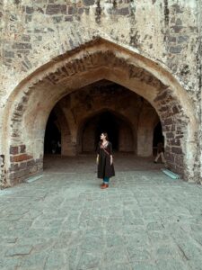 Actress Esha Kansara HD Photos and Wallpapers January 2026