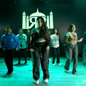 Eshani Pat Instagram - A few of my favorite 2025 workshops from earlier this year 😍 thank you for all your support (in person or online) this past year! I only get to do what I love because of ya’ll 🥹 Cheeeers to a new year of more dance and community! Hopefully I’ll get to dance with even more of you in 2026 🩵

Alsoo NYC ✨ lmk what ya’ll want to learn on Jan 12th 👀