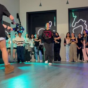 Eshani Pat Instagram - A few of my favorite 2025 workshops from earlier this year 😍 thank you for all your support (in person or online) this past year! I only get to do what I love because of ya’ll 🥹 Cheeeers to a new year of more dance and community! Hopefully I’ll get to dance with even more of you in 2026 🩵

Alsoo NYC ✨ lmk what ya’ll want to learn on Jan 12th 👀