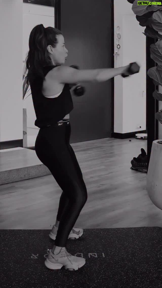 Estefanía Borge - 728 Likes - Cardio HIT ESTEFITXPRESS ! 
Rutina poderosa SIN IMPACTO ❤️
.
.
Aquí te dejo una de mis favoritas .. es un TOTALBODY! Guárdala y compártela 🧠🫁🫀