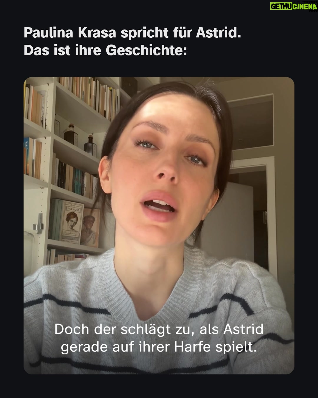 Eva Schulz - 20.7K Likes - Wir erinnern. Wir sprechen. Wir schweigen nicht. Heute sprechen wir für sie.

Für die ZDF-Doku „Weil du mir gehörst! Wenn Männer ihre Frauen töten“ hat ein Rechercheteam jeden bekannt gewordenen Fall aus dem Jahr 2024 überprüft und analysiert. All diese Fälle haben eines gemeinsam: Sie handeln von Frauen, die getötet wurden. Frauen, die unvorstellbare partnerschaftliche Gewalt erlebt haben. Sie können heute leider nicht mehr für sich sprechen. @Evaschulz, @paulinapan und @Vicareich geben ihnen stellvertretend eine Stimme. Damit die Gewalt nicht unsichtbar bleibt.

🚨 Gewalt gegen Frauen ist keine Privatsache. Sie geht uns alle an.

📞 Wenn du selbst betroffen bist oder jemanden kennst, der Hilfe braucht:
Das Hilfetelefon „Gewalt gegen Frauen“ ist anonym, kostenlos & rund um die Uhr erreichbar:
08000 116 016 oder www.hilfetelefon.de

🔗 Den Link zur Doku „Weil du mir gehörst! Wenn Männer ihre Frauen töten“ kannst du in unserer Bio finden sowie alle Sendungen zu „Gewalt gegen Frauen”. 

#AlleAugenAuf #OrangeDay #zdf #GegenGewaltAnFrauen