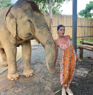 Eve Mauro Instagram - Thought I was petting her. Turns out she was holding hands.