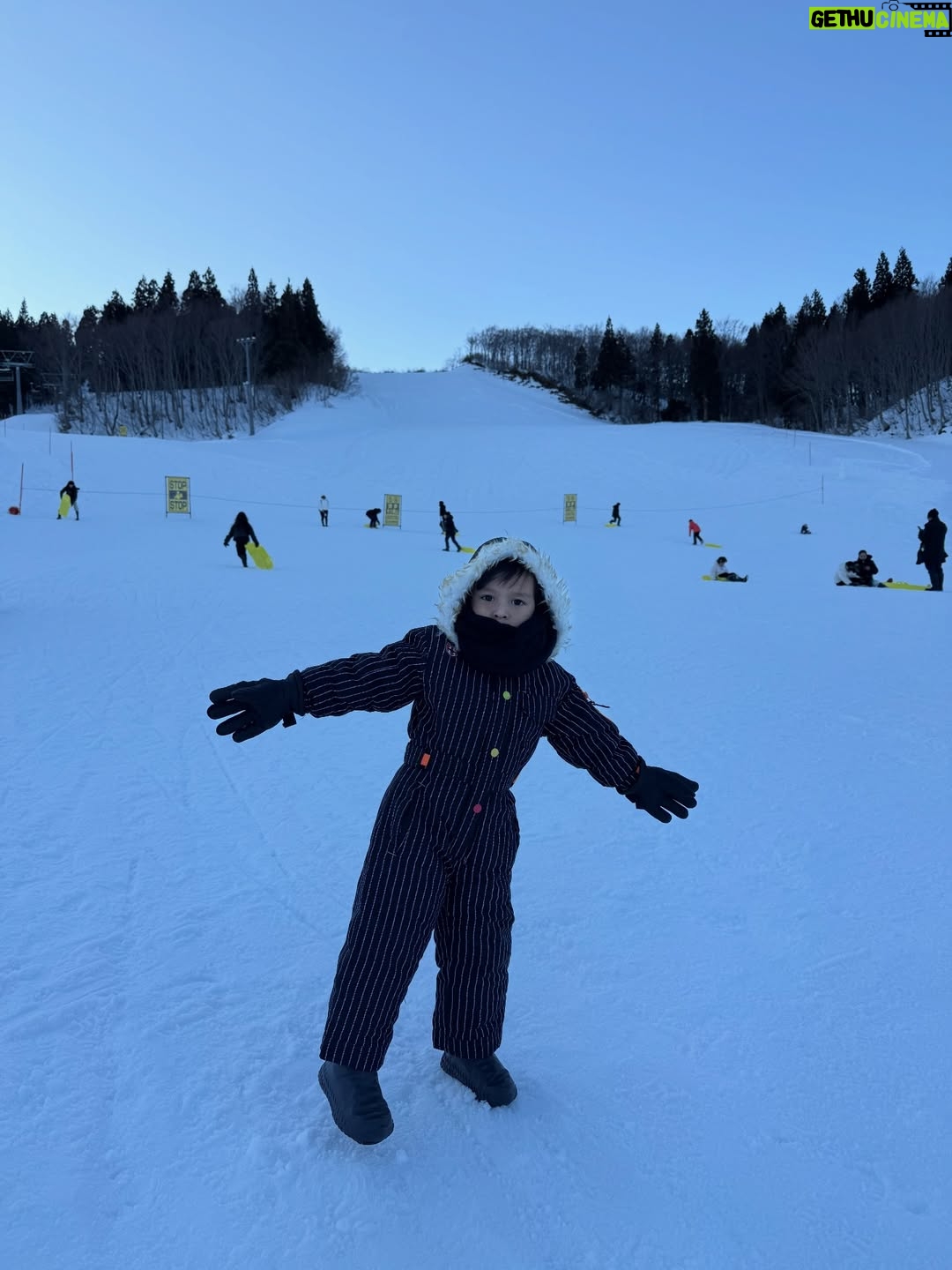 Ezzaty Abdullah - 417 Likes - Gala Yuzawa snapshot