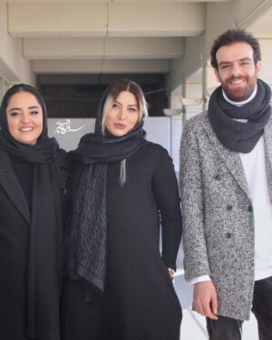 Fariba Naderi Instagram - داشتن یه نرگس برای هر فردی در زندگی از واجبات رفاقت است. #جشنواره_فجر #خائن_کشی #علی_اوجی @nargesmohammadi_narges @alioji @shakibshajareh @fariba_naderi__ #faribanaderi