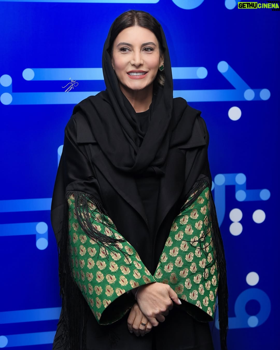 Fariba Naderi - 3 Likes - در حاشيه جشنواره فيلم شهر. با رفقاي جان🤍 خسته نباشيد زياد به علي عزيزم و مستانه مهاجر و صدف جانم و سركار خانم پير كاري براي اينهمه زيبايي دادن ب جشنواره شهرمون 🩷🩷♥️ممنون از همه عكاس هاي عزيز و دوستداشتني و رفيق قديمي سروش. و ماهي نازنينم از گالري نقش. @fariba_naderi__ @nargesmohammadi_narges @alioji @hajiabdolahi1  @soroushmn_  @naqshspace  @sadafrezapoor @mastanehmohajer @shahrfilmfest