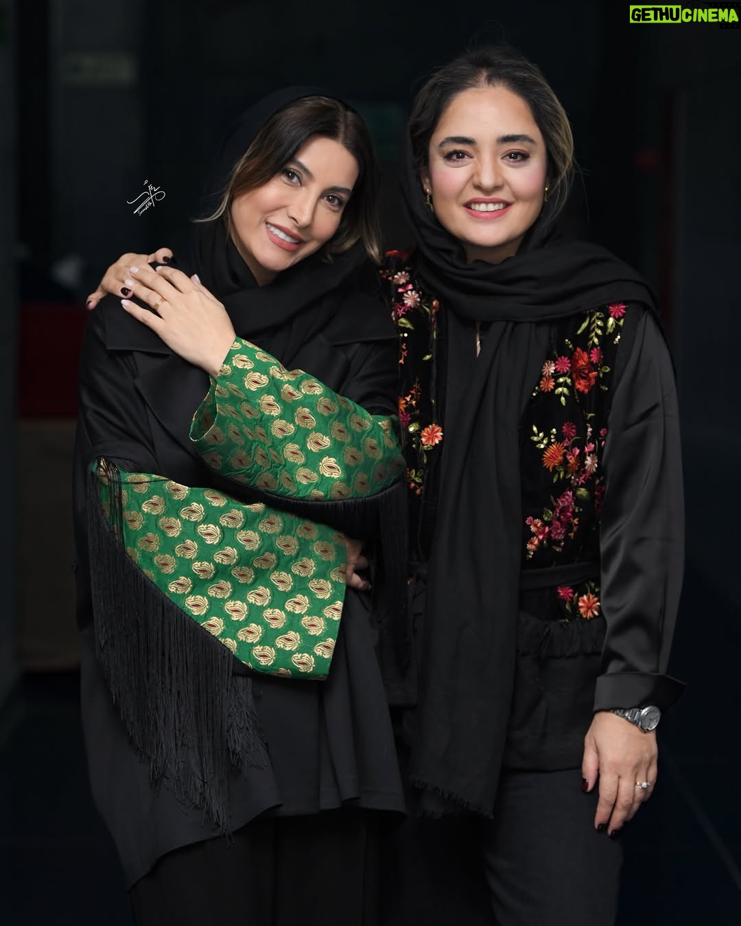 Fariba Naderi - 3 Likes - در حاشيه جشنواره فيلم شهر. با رفقاي جان🤍 خسته نباشيد زياد به علي عزيزم و مستانه مهاجر و صدف جانم و سركار خانم پير كاري براي اينهمه زيبايي دادن ب جشنواره شهرمون 🩷🩷♥️ممنون از همه عكاس هاي عزيز و دوستداشتني و رفيق قديمي سروش. و ماهي نازنينم از گالري نقش. @fariba_naderi__ @nargesmohammadi_narges @alioji @hajiabdolahi1  @soroushmn_  @naqshspace  @sadafrezapoor @mastanehmohajer @shahrfilmfest
