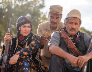 Fatemeh Goudarzi Instagram - مدتی در مکانهای آبا واجدادی کار و زندگی کردم الان که چندوقتیست اونجارو ترک کردیم وکار به اتمام رسید و حتی پخش هم شد عجیب دلتنگم دلتنگ اون لوکیشنهای زیبا ودلتنگ مردمش که با صفا وصمیمیت به ما لطفشون رو ابراز میکردند باید بدونن که همیشه در قلب من هستید چه باشم در نزدیکیه شما چه نباشم ❤️
#استان_لرستان #خرم آباد #بروجرد #ازنا #الیگودرز.......
