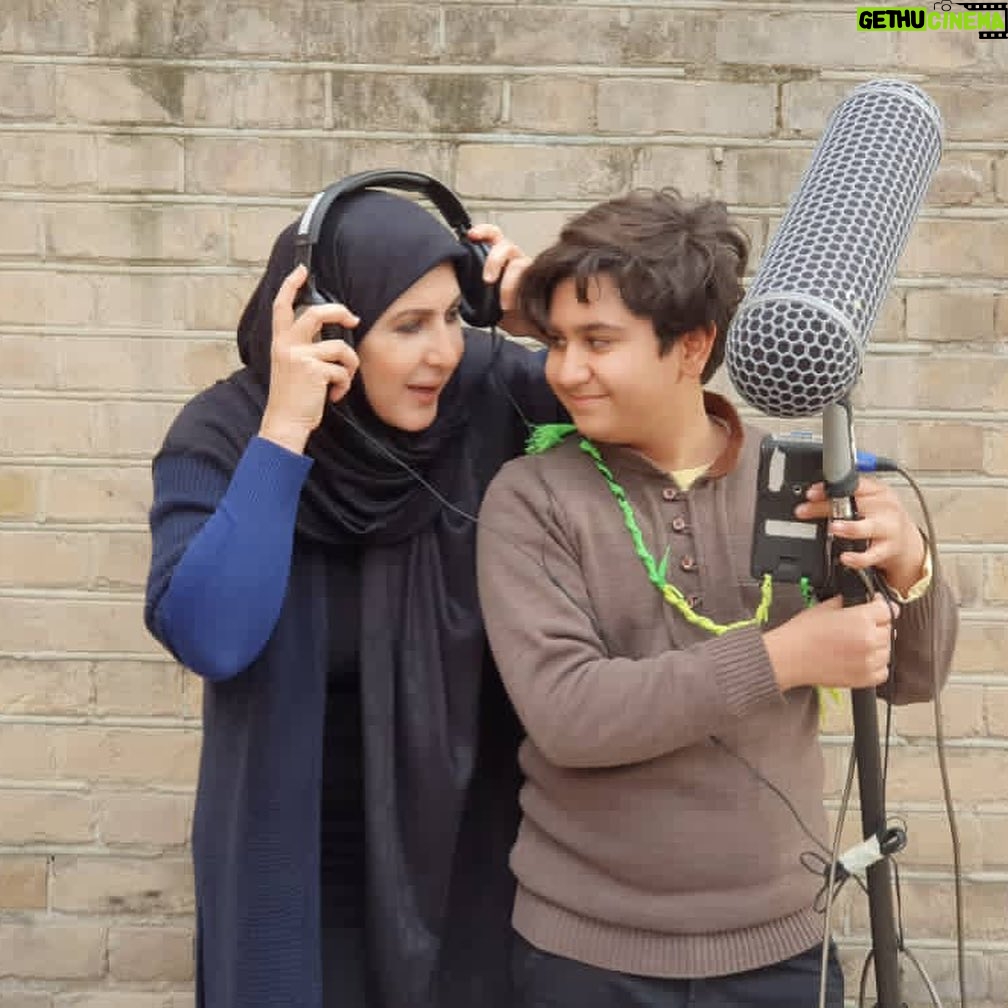 Fatemeh Goudarzi - 50.7K Likes - کار با بچه ها دنیای متفاوتی داره 
آدمو سرشوق میاره به آدم صبوری یاد میده به آدم میگه از زمان حال لذت ببر آینده یک رازه وگذشته رفته تموم شده خلاصه میگه این نیز بگذرد درهرصورت کار کردن با نوجوانان وبچه ها خیلی لذتبخشه ماهم وظیفه داریم وقت بیشتری براشون بگذاریم❤️❤️❤️😊#فاطمه_گودرزی #fatemeh_goudarzi 
#هارمونیکا @hoseiniomidd @arsalaanhoseini
@عکس: عباس ایمانی
@abbasimani