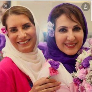 Fatemeh Goudarzi Instagram - آدم اگه قراره یه دوست خوب وبامعرفت داشته باشه بهتره خوب حواسشو جمع کنه چندسال هست که دوستی رو دارم که بدون هیچ توقعی ازهم بیاد هم هستیم وهروقت به هم نیاز داریم کنارهمیم فریبا جان دلم برات خیلی تنگ شده نازنینم وچون شهرستان هستم ونمیتونم بیام ببینمت مجبورشدم اینجوری بهت تبریک بگم شما بسیار مهربان ومتشخص هستی ومن دوستت دارم تولدت رو بهت تبریک میگم کاش انسانهایی مثل تو بیشتر بودن ❤️💋🎊🎉🎂🎂🎂🎂🎂#دوستی #رفاقت #فاطمه_گودرزی #fatemeh_goudarzi @faribakousari