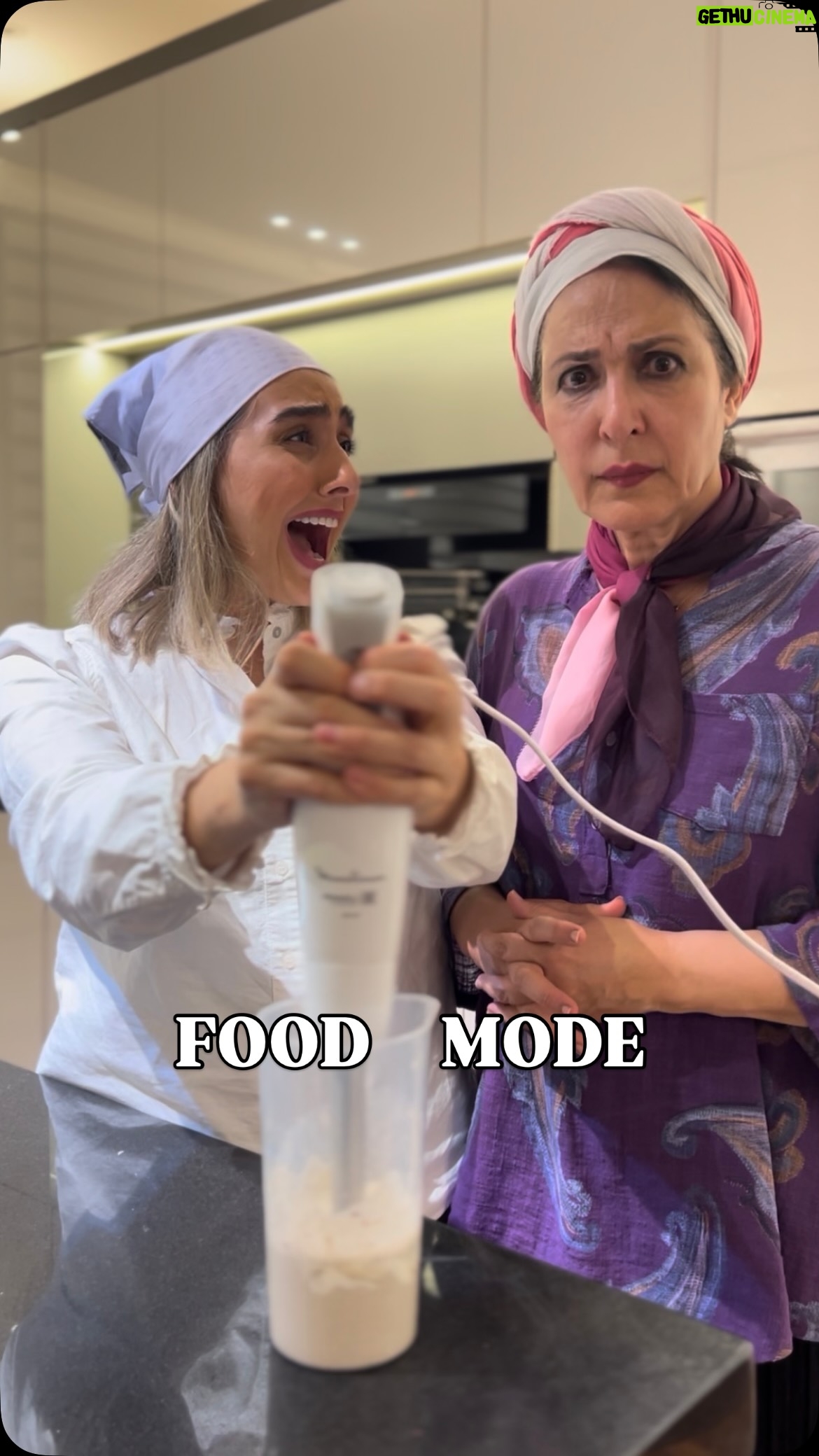 Fatemeh Goudarzi - 54.2K Likes - ⁨	⁨	⁨	⁨	⁨	⁨	قبلا یادمه شما هم گفتین این مشکل رو دارین که نمیدونین غذا چی درست کنین… خب من هنوزم این مشکل رو دارم و صبح به صبح و گاها شب به شب موقع خواب فکر میکنم که: خب غذا چی درست کنم؟!!! 🧐
ممنون از مادرشوهر عزیزم که همیشه به داد من میرسه… 
😍🙏🏻🥰
‪‪‪‪‪‪@fatemehgoudarzi‬‪@pooyanganji‬‪@daryamoradidasht‬asht‬asht‬asht‬asht‬asht‬asht 
🌶️
#آشپزی #خوشمزه_شو #خوشمزه_شو_فاطمه_گودرزی #فاطمه_گودرزی #پویان_گنجی #دریادشت⁩⁩⁩⁩⁩⁩
