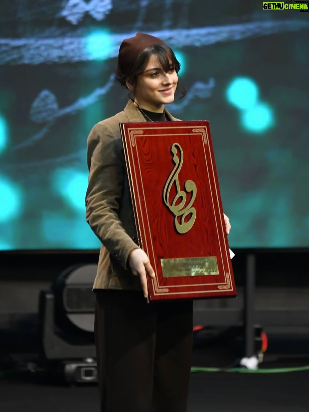 Fatemeh Masoudifar - 34.3K Likes - .
Hafez Award for • THE TYPIST •
@omidmoallem 
@alioji 
@farzam.shekari 
@hafezawards 
@donyayetassvir 
Style by @hamide.talebzade ♥️