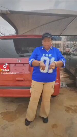 Fausat Balogun Instagram - Osise ku danudanu O Osise ku danudanu O pepper 💯💪👍♥️♥️
My visit to @feranmi_spiritual_empire
NO 279 NYSC CAMP IPAJA ROAD AGEGE LAGOS
08038266257
WE OPEN 9am
CLOSE 6Pm
CONSULTATION STARTS 12pm- 4pm
08038266257
OSISE KUDANUDANU O PEPPER
@feranmi_spiritual_empire