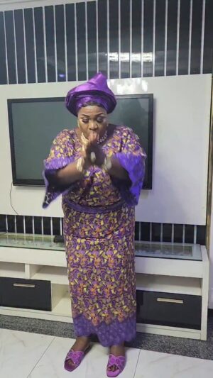 Fausat Balogun Instagram - Alihamudulilahi Alihamudulilahi Alihamudulilahi Baba Dada Oseee 🙏 🙏🙏🙏
Work has started today ever since on the 27th
Of December 2025 all thanks to Almighty Allah 🙏 🙏
My fan's and family love you danudanu 💯 ❤️❤️
Happy new year 🙌👍
Misplaced Priority still Showing on My YouTube Only on Saje Tiologatv
Movie Produced by @sajetiologa
Directed by @afeezbalogunadio