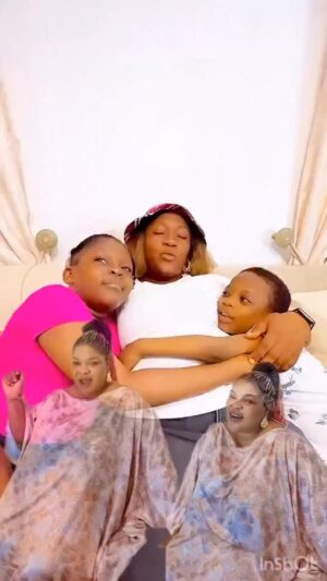 Fausat Balogun Instagram - Olorun haaaaaaa eleyin po 😭😭😭😭😭😭😭😭😭😭😭😭😭😭😭😭😭😭😭😭😭😭
Alwell why why 😭😭😭😭😭😭😭😭😭😭
@salamirotimi