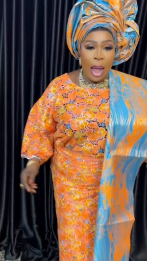 Fausat Balogun Instagram - @sajetiologa E yin temi eku imura Odun my lovely family 🙏🏽
Alhaja is feeling like a true queen in this gorgeous and beautiful lace from @thelaceplaceng 👑✨
08163186574
If you love beautiful lace that brings out your elegance, this is THE LACE PLACE! @thelaceplaceng
You can send a WhatsApp message to 08163186574
24 John Street, Idumota, Lagos
or
57 Opebi Road, by Salvation Bus stop, Ikeja, Lagos
For your birthday celebrations, asoebi ati bebe lo
Ire ati ayo ko ni tan l’ile yin ooooo!
Mecup @kaymac_beauty_empire
Jewelry @mffwholesale
Misplaced Priority Now Showing on My YouTube Only on Saje Tiologatv
Movie Produced by @sajetiologa
Directed by @afeezbalogunadio