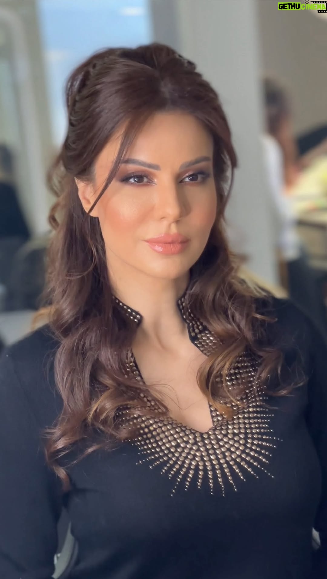 Feriel Graja - 5.9K Likes - Keep shining, beautiful things are ahead....💫 💞  Hair and make up by : @liliabenaziza